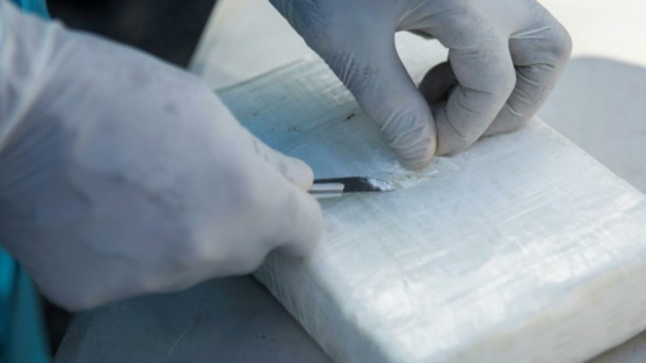 اتهام رئيس وزراء بتهريب المخدرات