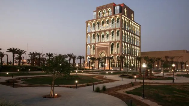 جامعة الملك سعود للعلوم الصحية تعلن عن وظائف شاغرة للجنسين