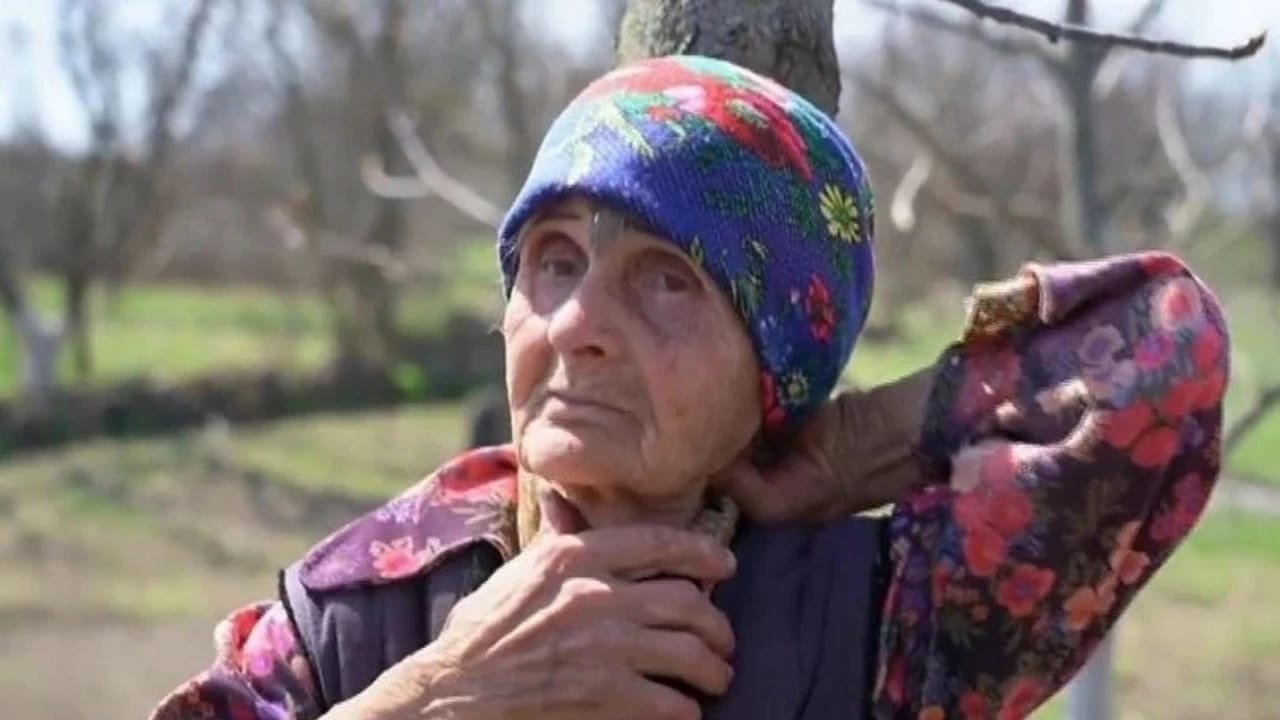 عجوز أوكرانية تزعم تعرضها للاغتصاب من جندي روسي