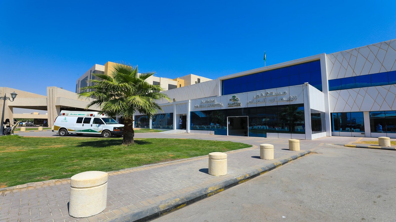 مستشفى الإيمان يحذر من مخاطر الألعاب النارية والأضرار المترتبة عليها