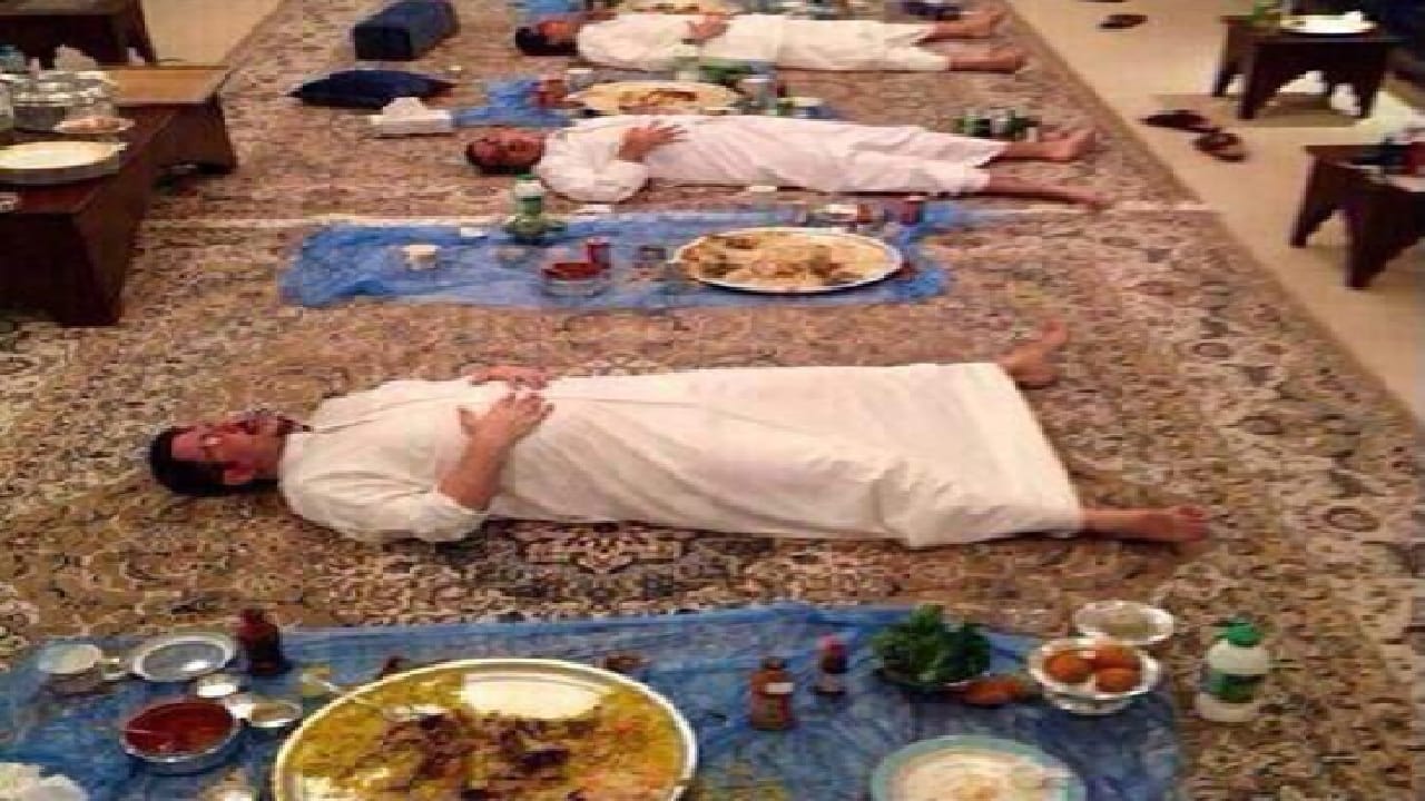 هذه الأطعمة تسبب الخمول والكسل بعد الإفطار في رمضان