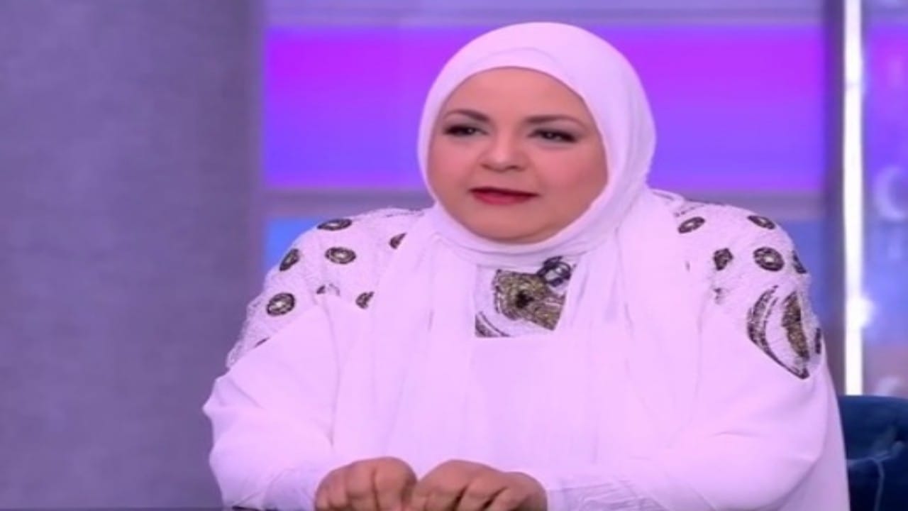 شاهد.. حنان ماضي: ارتديت الحجاب بعد سماع خطبة دينية تحث عليه