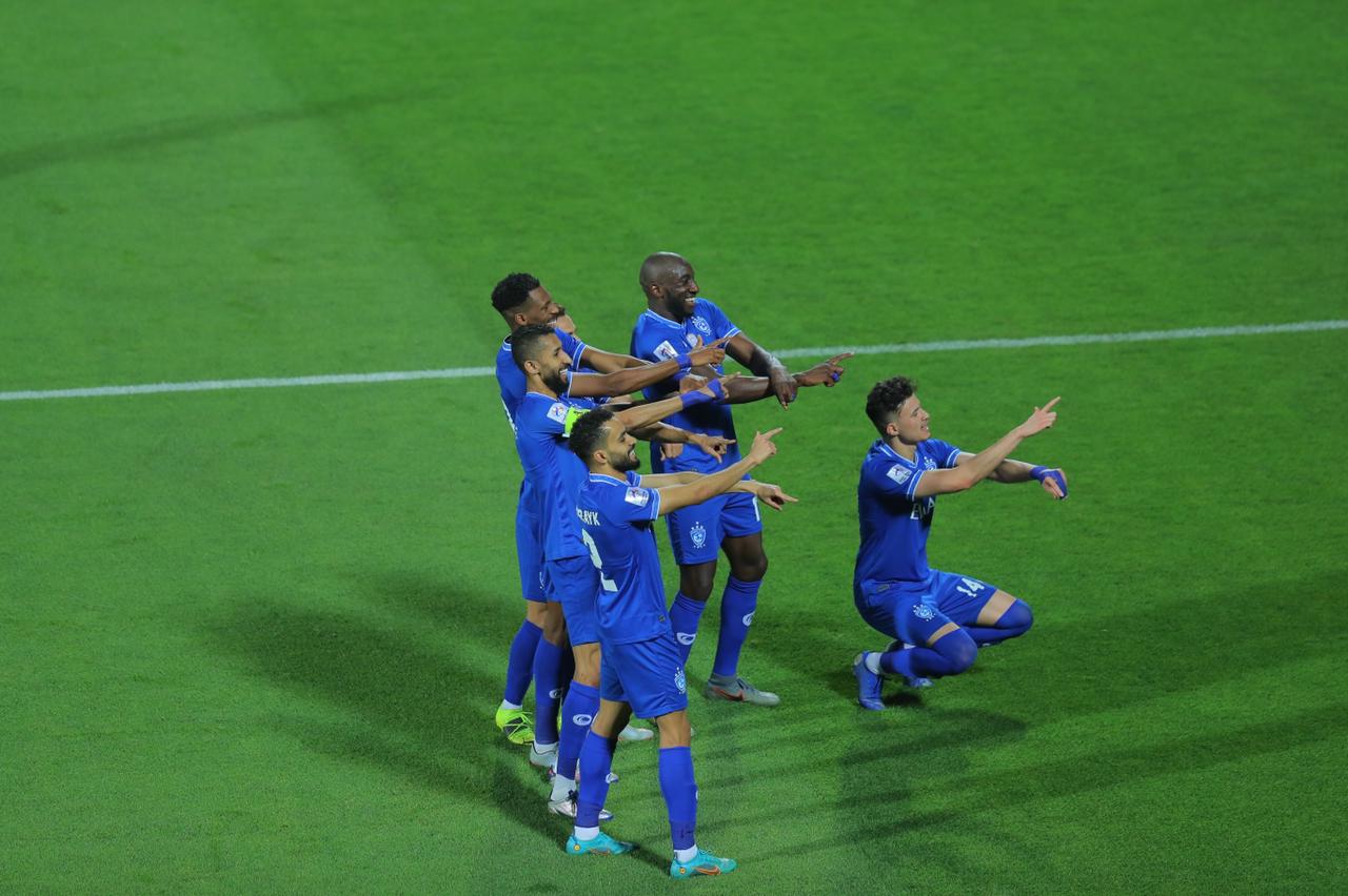 بالفيديو والصور .. الهلال يتخطى الريان القطري بثلاثية