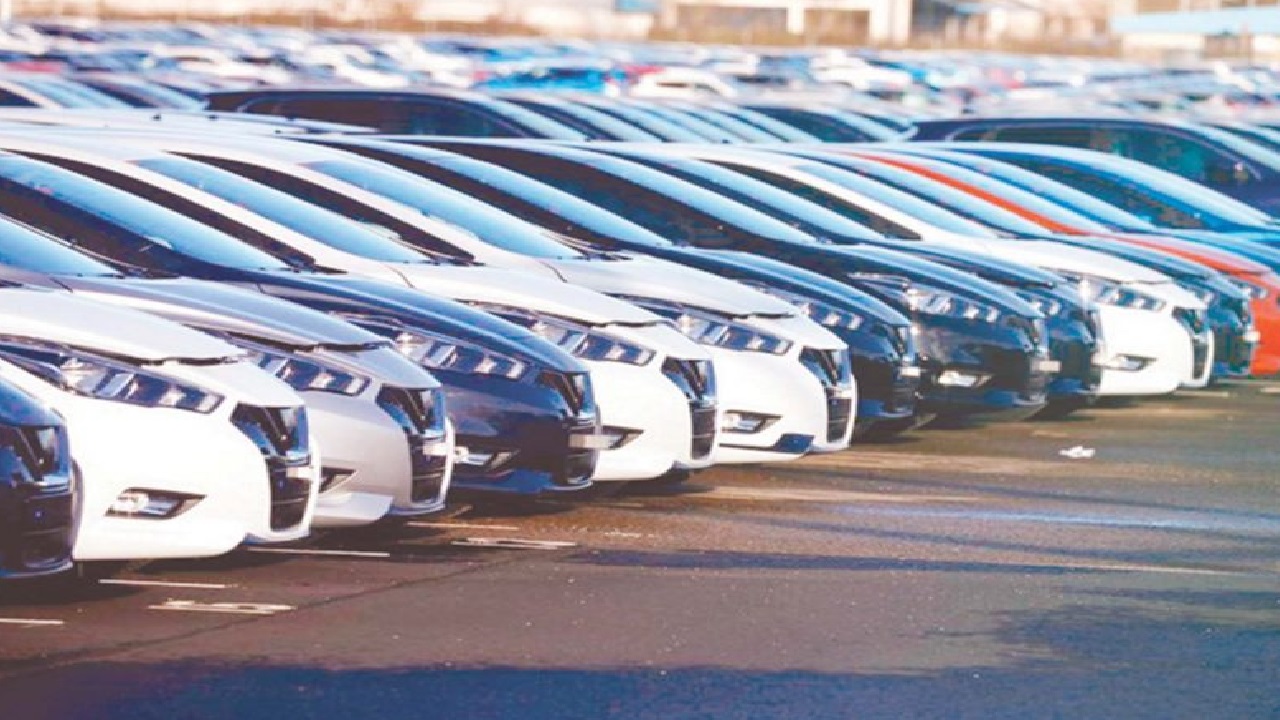 التجارة تحقق لكشف حقيقة بيع السيارات الجديدة للمعارض والتجار وتأخير تسليمها للمستهلك