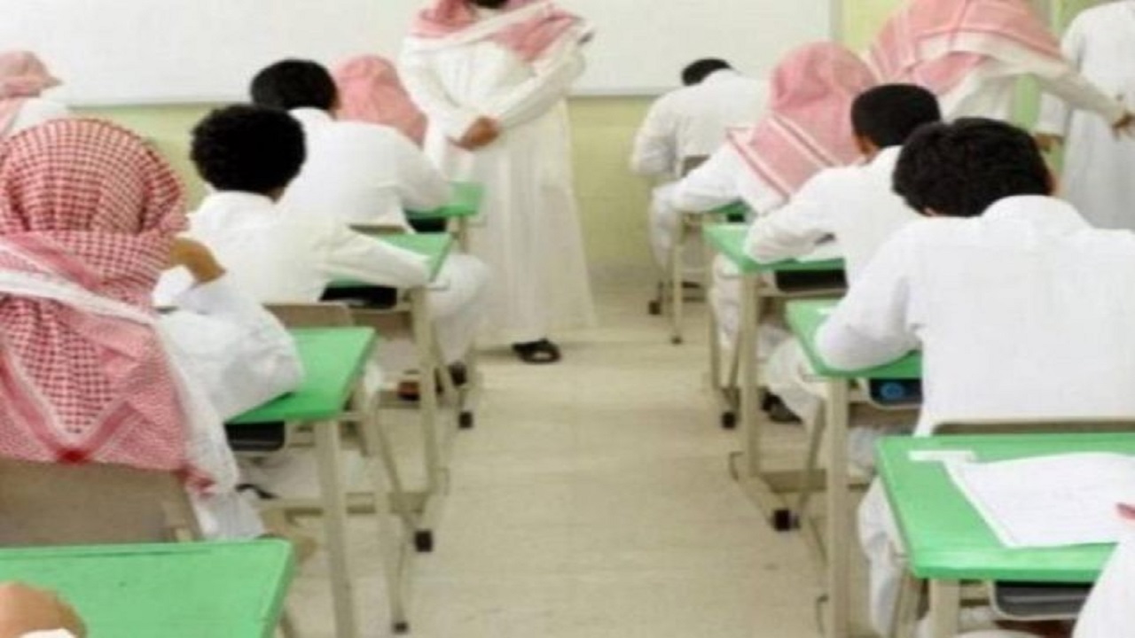 «ارتطم رأسه بإحدى الطاولات» الكشف عن سبب وفاة طالب بمدرسة في جدة