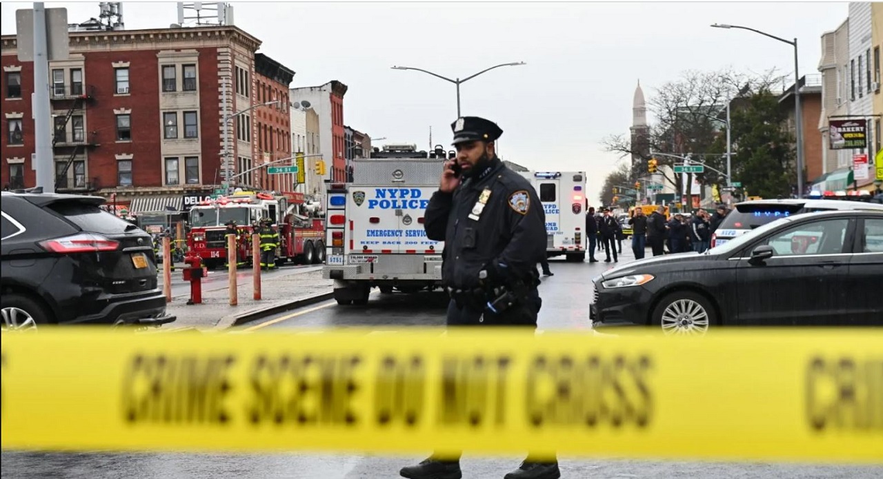 رجل ستيني وراء هجوم مترو أنفاق بنيويورك