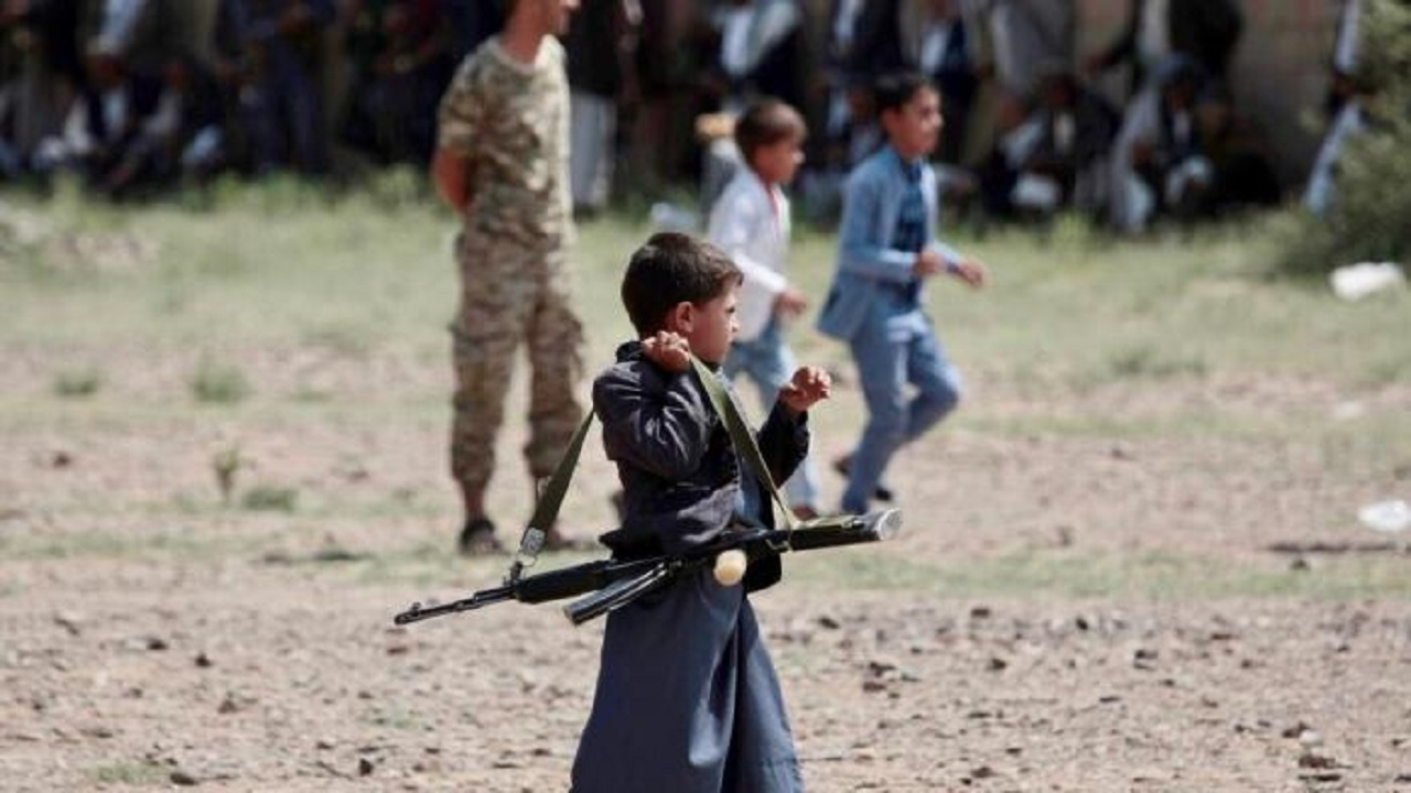 الحوثي تستغل المراكز الصيفية لتجنيد الأطفال