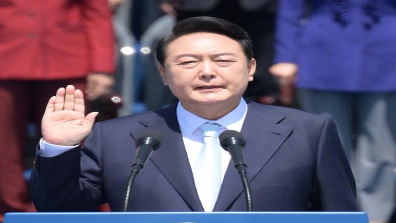 الرئيس الكوري الجنوبي الجديد يؤدي اليمين الدستورية