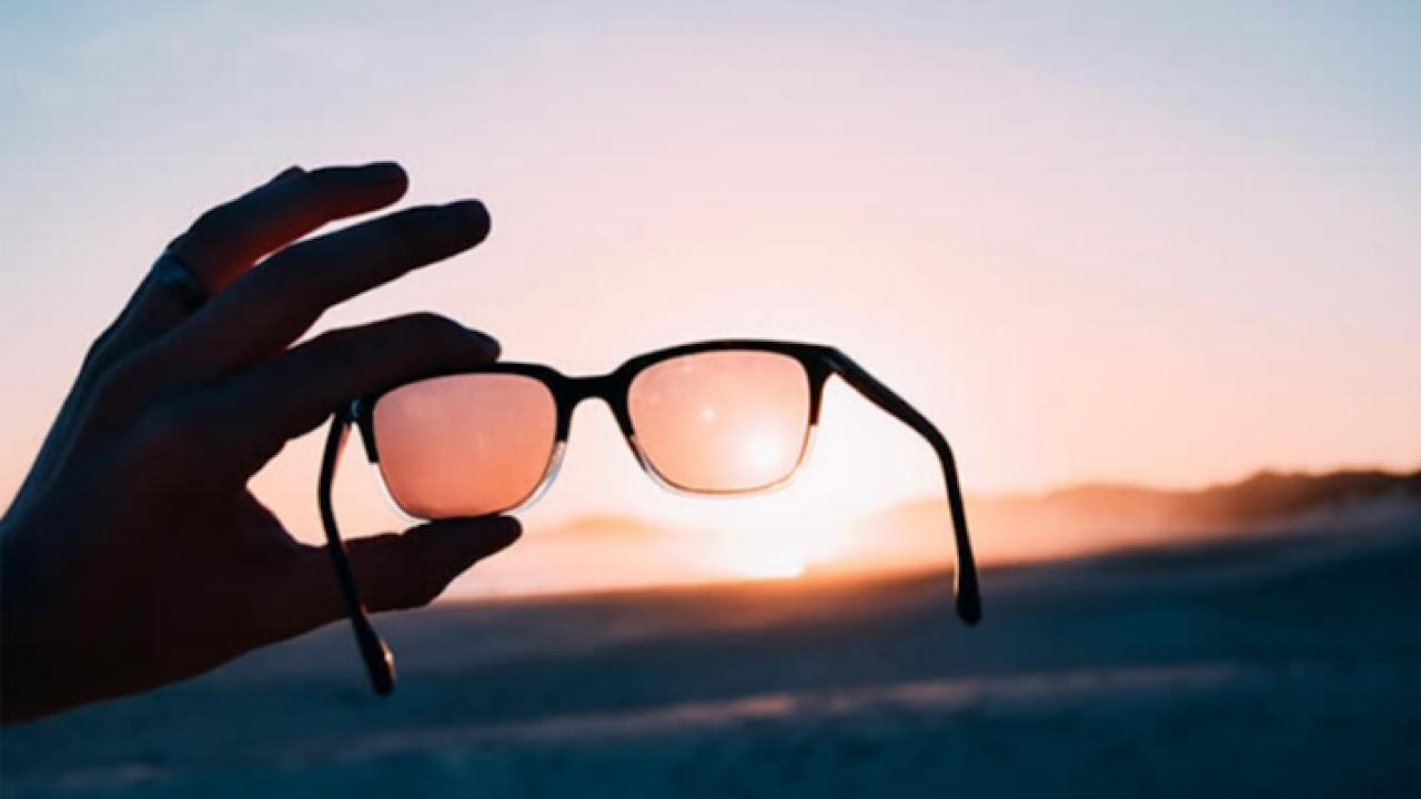 نصائح يجب الاهتمام بها عند شراء نظارة شمسية