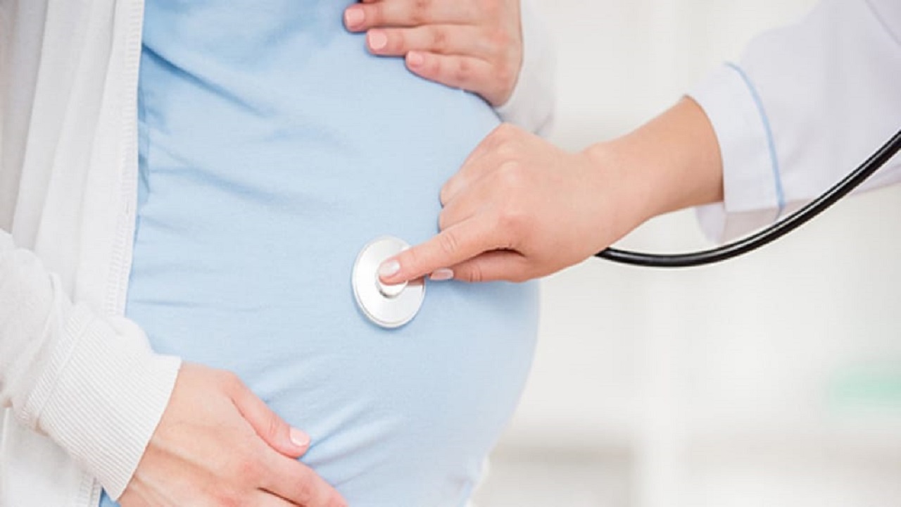 الصحة توضح المواعيد المناسبة لزيارة الحوامل للطبيب
