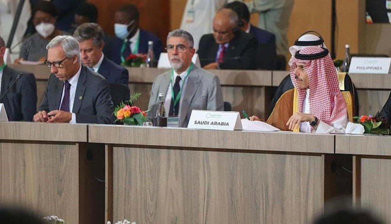 وزير الخارجية: المملكة تدعم جهود التحالف الدولي ضد داعش