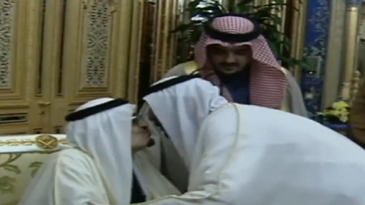 مقطع نادر للملك فهد والشيخ خليفة بن زايد خلال زيارته الأخيرة للمملكة