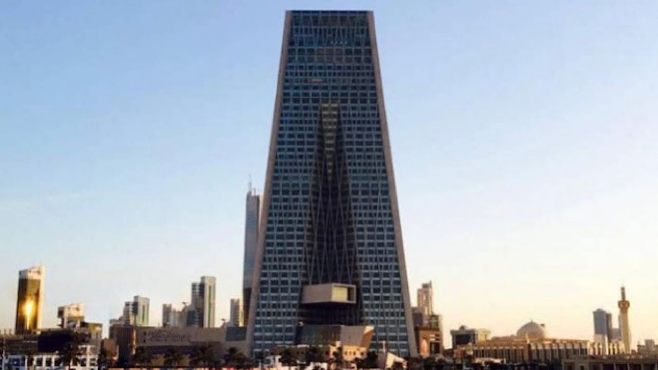 بنك الكويت يوجه بوقف تحصيل الرسوم البنكية على التحويلات الرقمية