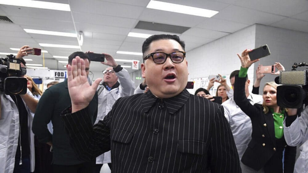 رجل ينتحل شخصية زعيم كوريا الشمالية خلال الانتخابات الاسترالية