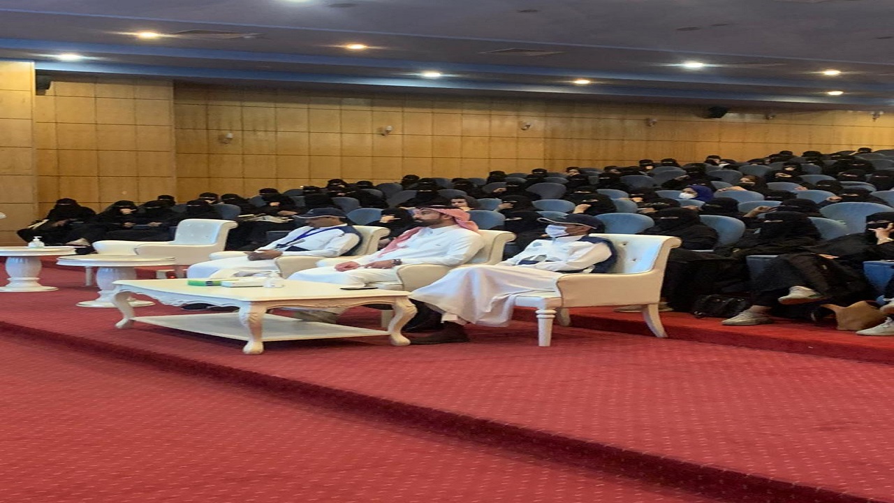 برنامج تدريبي للمشاركات في مشروع تعداد السعودية 2022 بتبوك