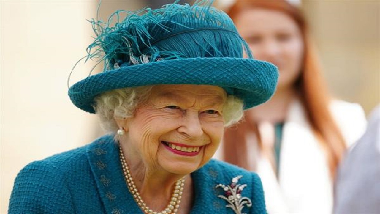 مشاكل في الحركة تمنع الملكة إليزابيث من حضور جلسة البرلمان