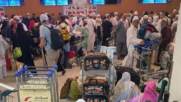 إعادة نقل مسافري الرحلات المتأخرة من مدينة الحجاج إلى مطار جدة