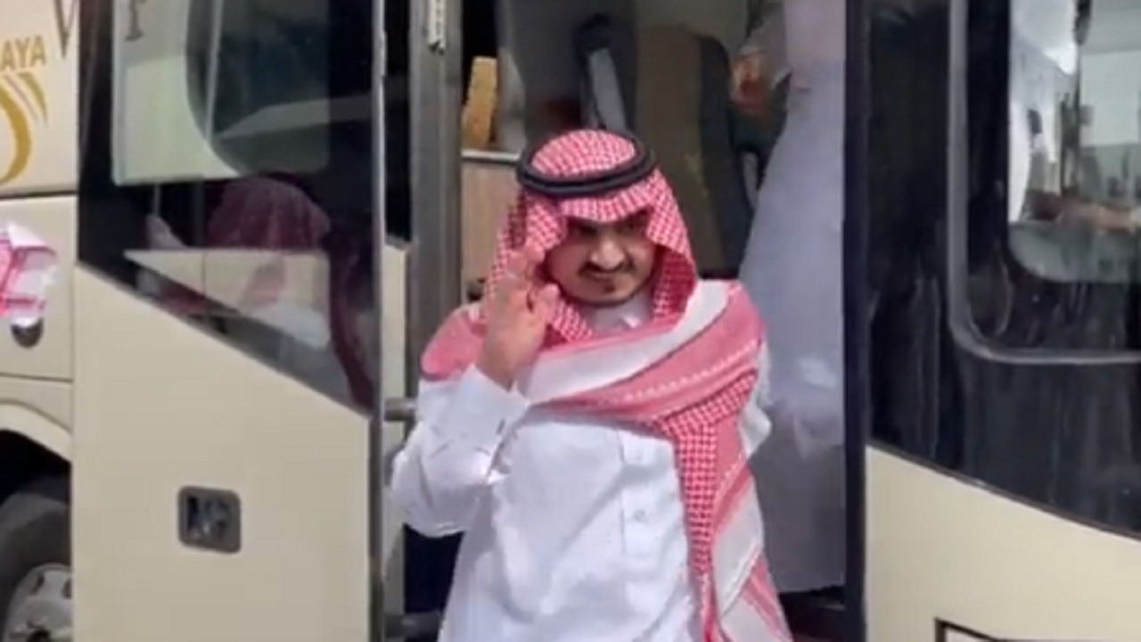 بالفيديو.. نائب منطقة مكة المكرمة يتفقد قطار الحرمين