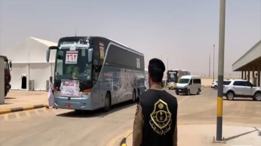 بالفيديو.. وصول أول دفعة للحجاج العراقيين