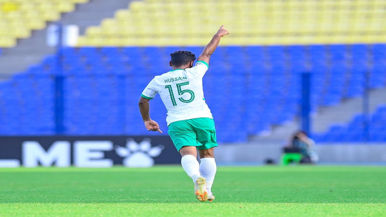 بالفيديو … الأخضر يتغلب على أستراليا ويتأهل للنهائي