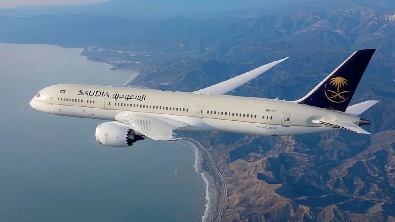 “الخطوطُ السعوديةُ” تُتيحُ خدمةَ استلامِ أمتعةِ الحجاج من مقر إقامتهم