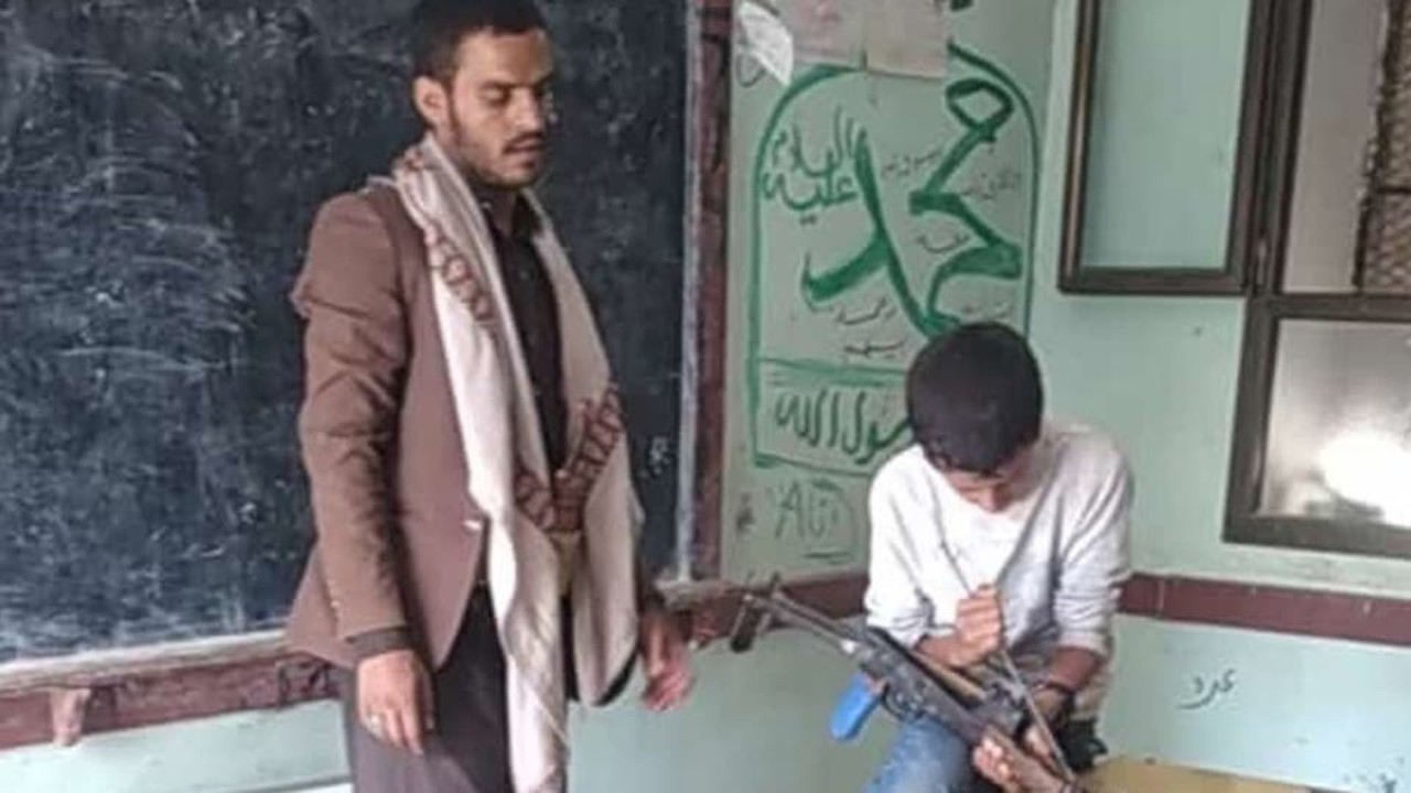 الحوثي يواصل تجنيد الأطفال في صنعاء