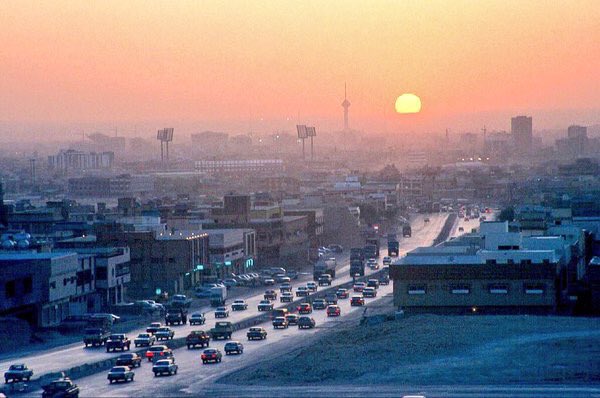 غروب الشمس على الرياض عام 1402هـ
