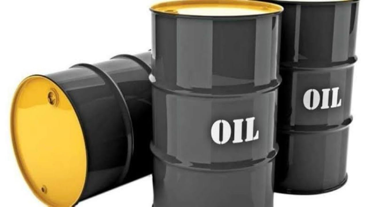 أسعار النفط تواصل ارتفاعها 