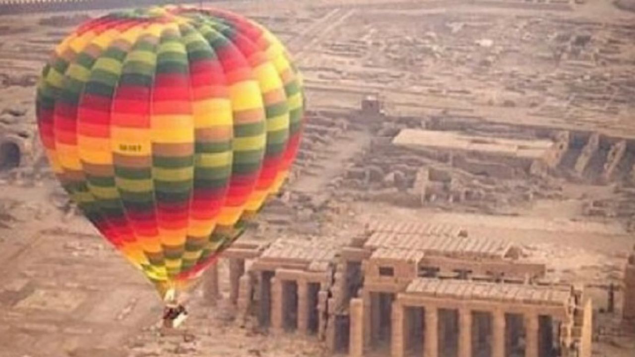 “مصر”: أنباء عن سقوط منطاد من ارتفاع 60 مترًا