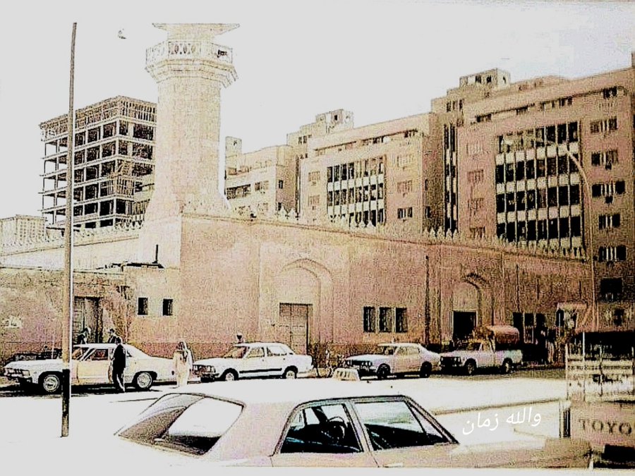 مسجد الحسي وبداية بناء بنك الرياض