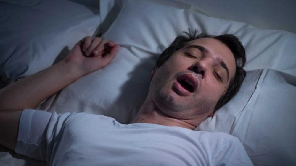 نصائح للتخلص من مشكلة التحدث أثناء النوم