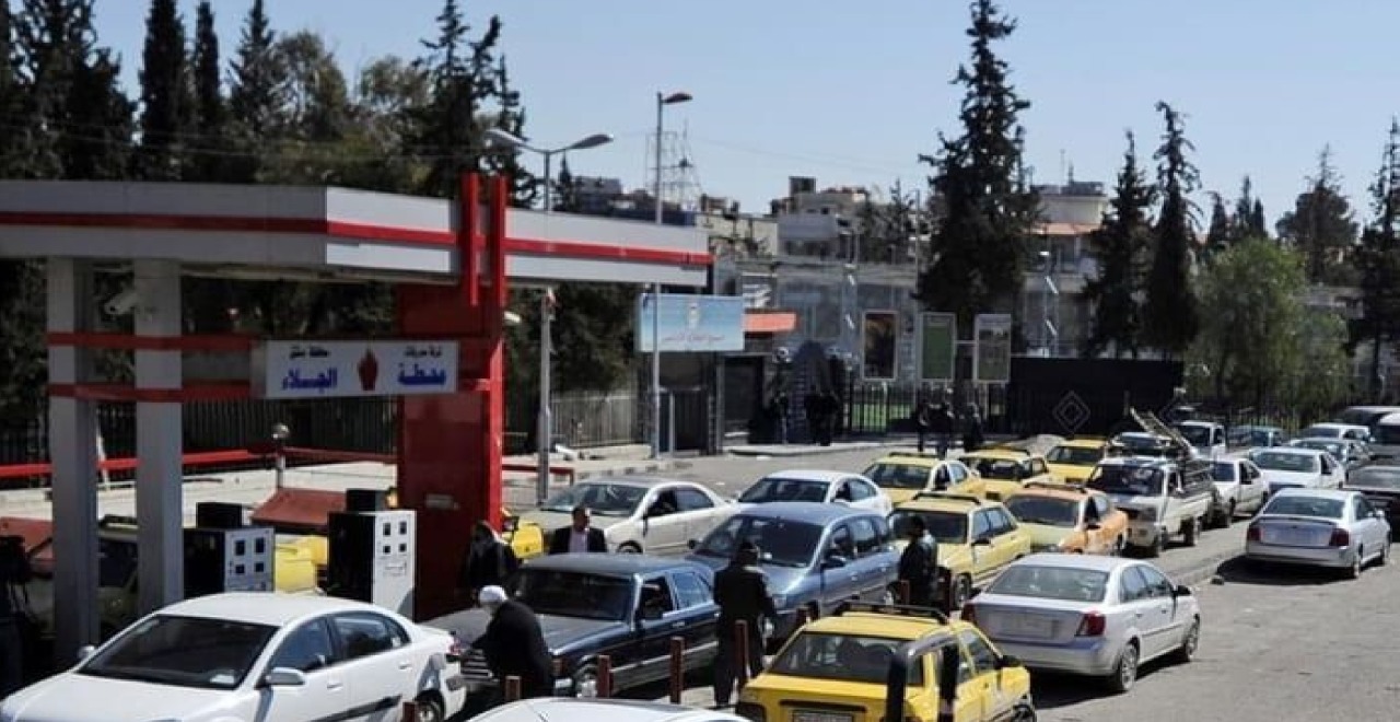 سوريا تحدد 20 لتر بنزين للمركبة