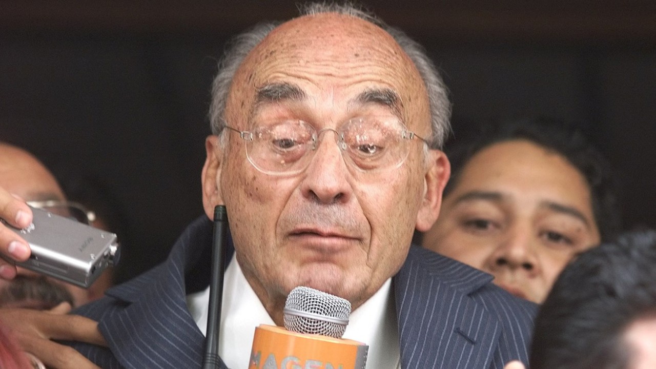 وفاة رئيس المكسيك الأسبق إيشيفيريا