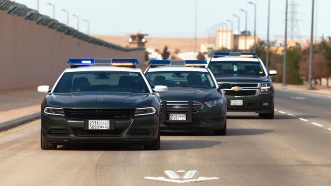 ضبط شخص لنقله 13 مخالفًا لنظام أمن الحدود في الأمواه