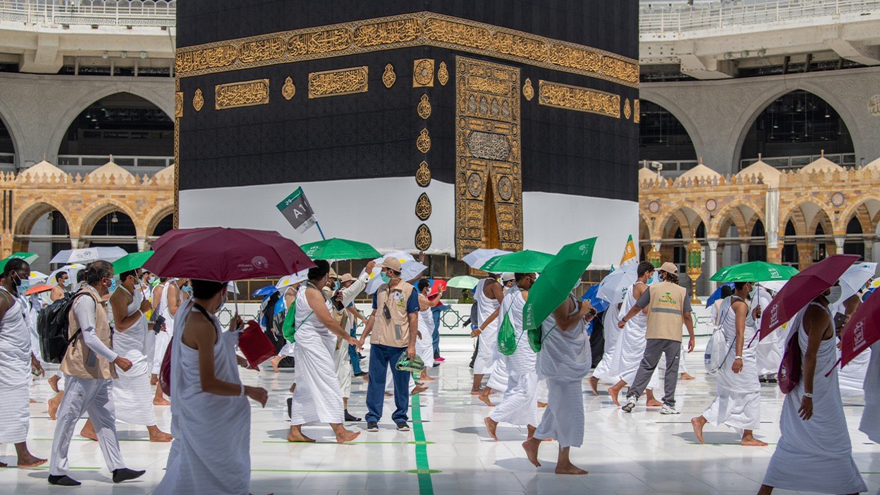 إعفاء رئيس تنفيذي وقيادي آخر  لإحدى شركات الحج