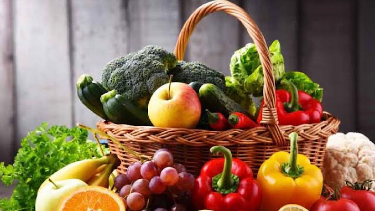 &#8220;الصحة&#8221;: الفواكه وأكل الخضار خيار صحي كوجبة بسيطة