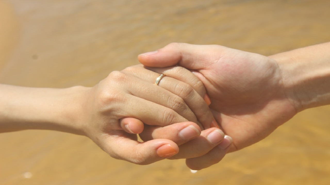 زوجة تطلب “عشيقة” لزوجها من أجل إسعاده!