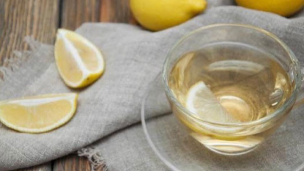 4 فوائد صحية لشرب ماء الليمون في الصباح