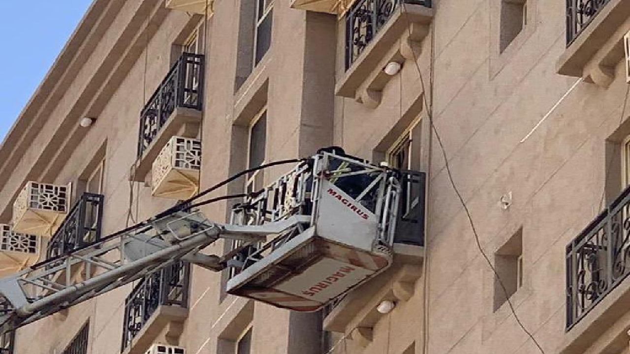 مدني &#8220;الجبيل&#8221; ينقذ 3 أشخاص من حريق في عمارة سكنية