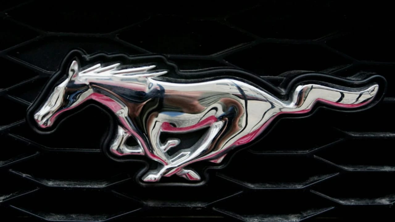 بالفيديو.. فورد تكشف عن موستنج 2024 بمحرك V8