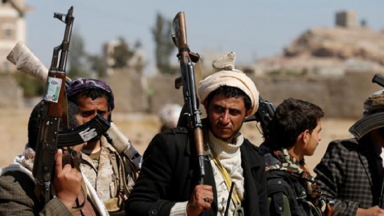 كشف شبكة تجسس حاولت المليشيا الحوثية زراعتها في القوات اليمينة