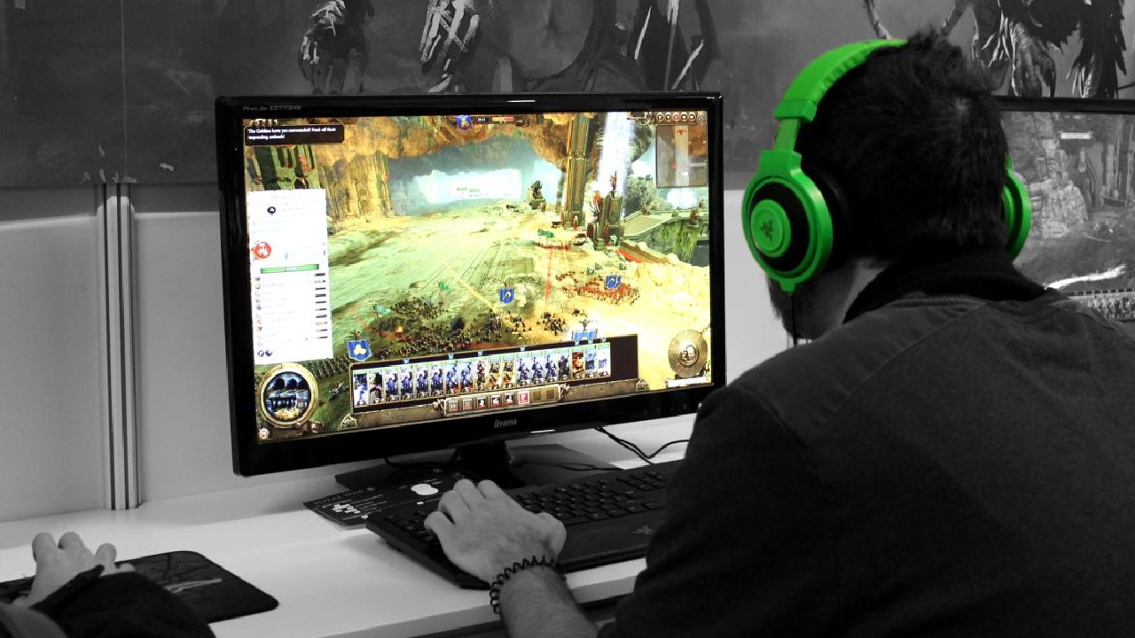 ٥ نصائح من “الصحة” لضبط شاشة أجهزة الألعاب الإلكترونية