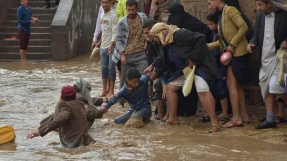 مصرع 13 وإصابة آخرون صواعق رعدية ضربت اليمن