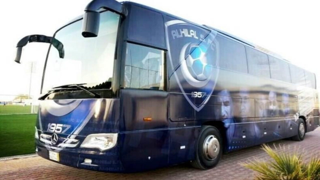 حافلات لنقل جماهير الهلال لمؤازرة الفريق في “كأس سوبر لوسيل”