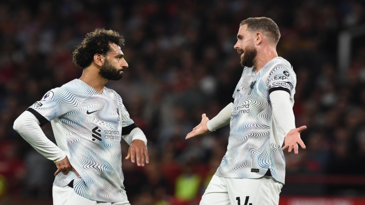 ليفربول يتلقى الهزيمة من مانشستر يونايتد (صور)