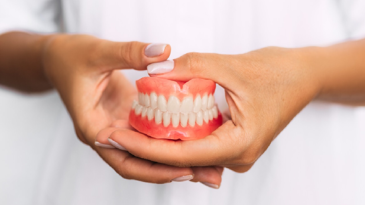 بالفيديو.. &#8220;الضمان الصحي&#8221; يوضح حدود التغطية التأمينة لمشاكل الأسنان