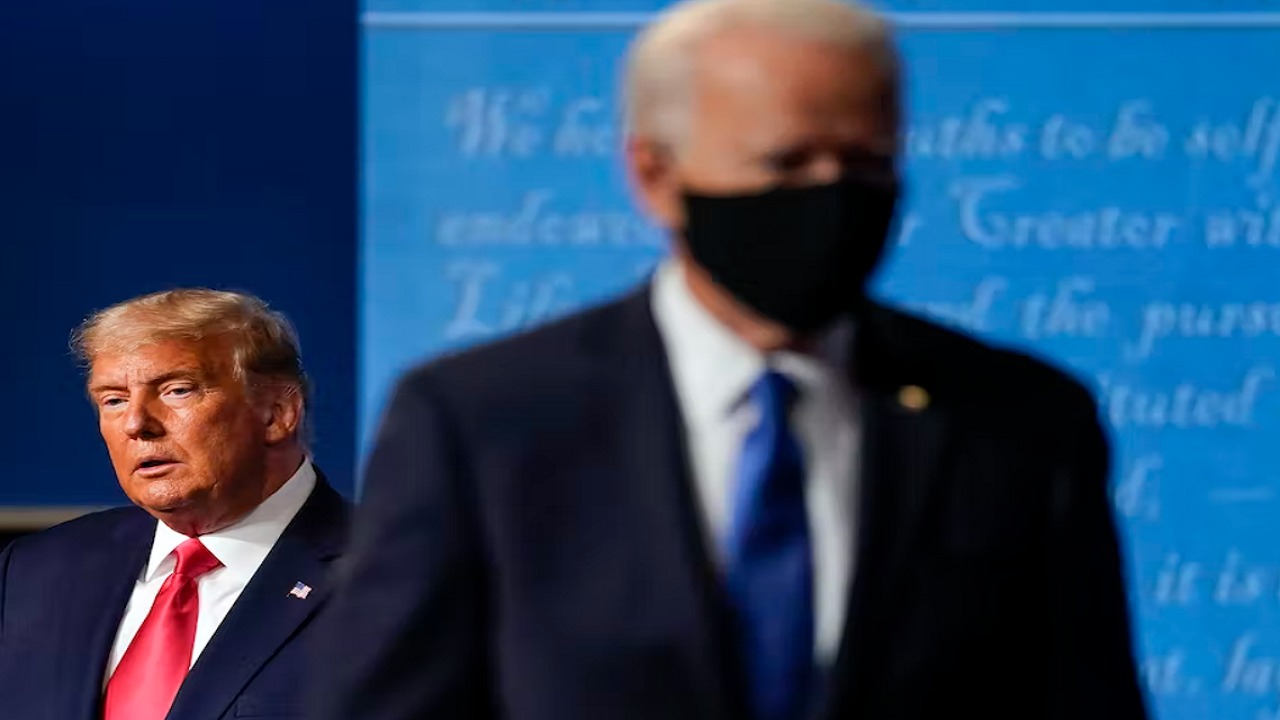 ترامب: بايدن “عدو الدولة”