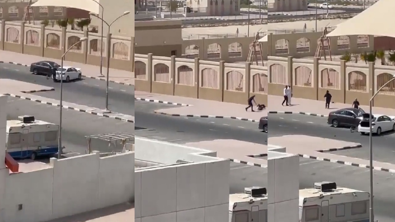 بالفيديو .. رجل يعتدي بوحشية على امرأة في أحد شوارع الكويت