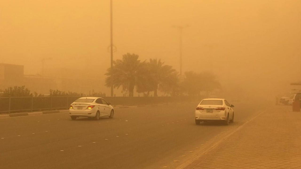 الأرصاد : نشاط في الرياح السطحية المثيرة للأتربة والغبار على أجزاء من منطقة الرياض