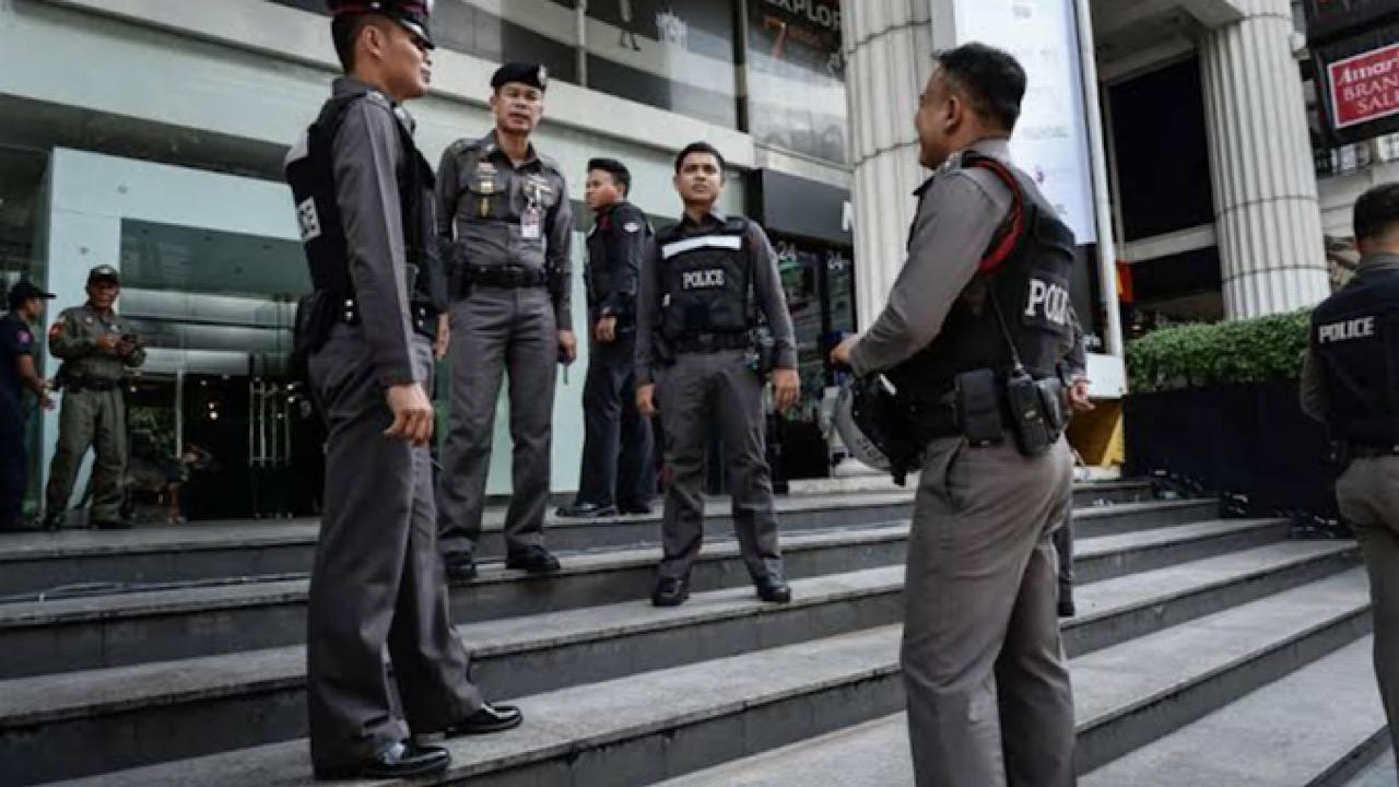 مصرع شخص وإصابة إثنين بإطلاق نار داخل وحدة عسكرية بتايلاند